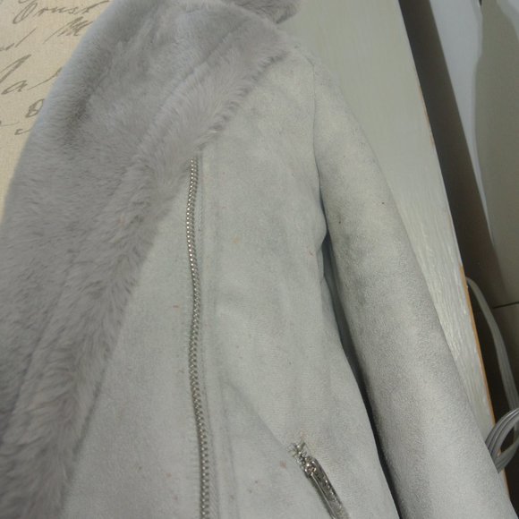 Hollister Biker Jacket Small Faux Suede Fur Grey Plush Super Soft NEW With Defec - Picture 10 of 14